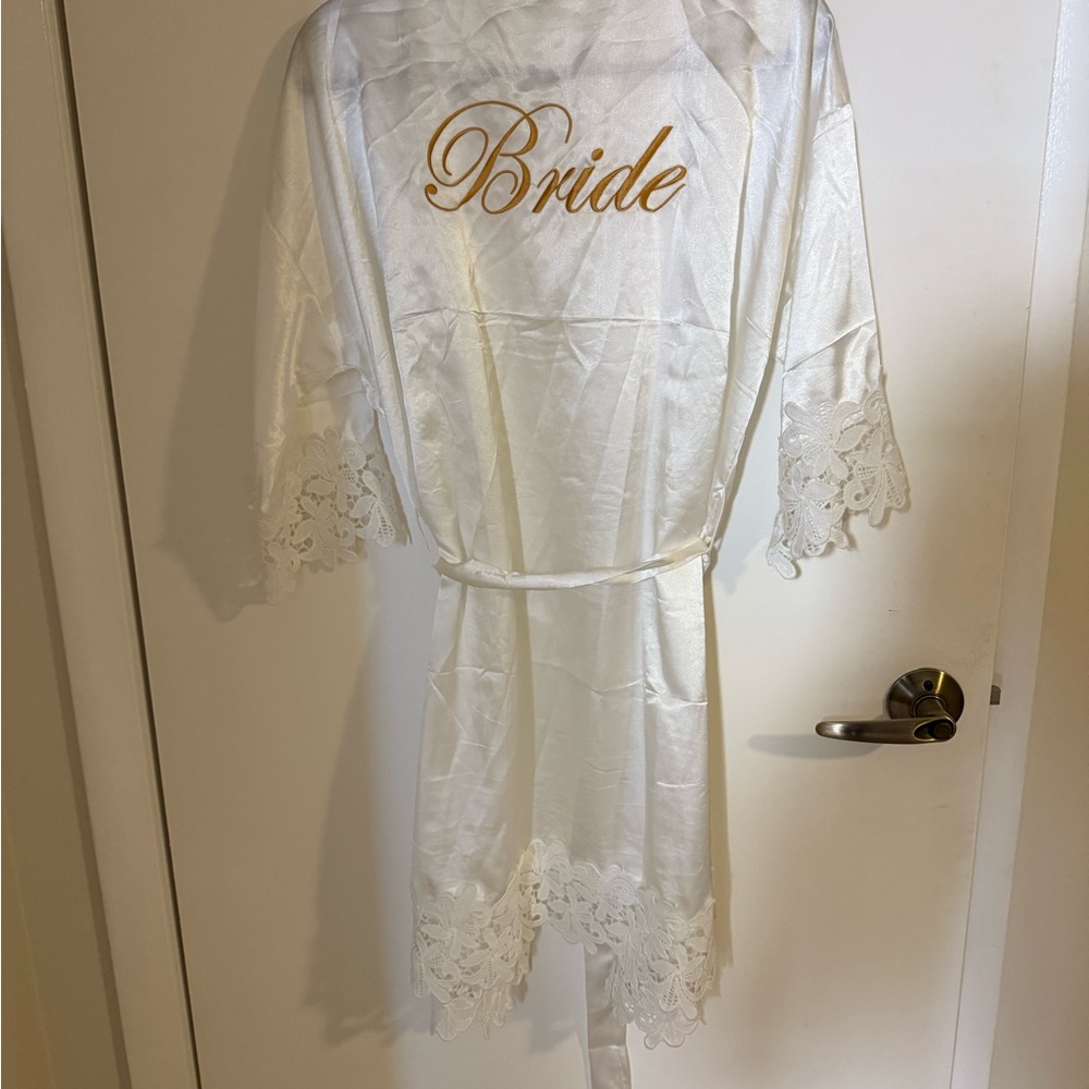 Bride Satin Lace Trim Robe in White